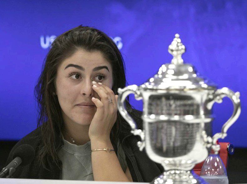 Andreescu denies tennis queen williams the record