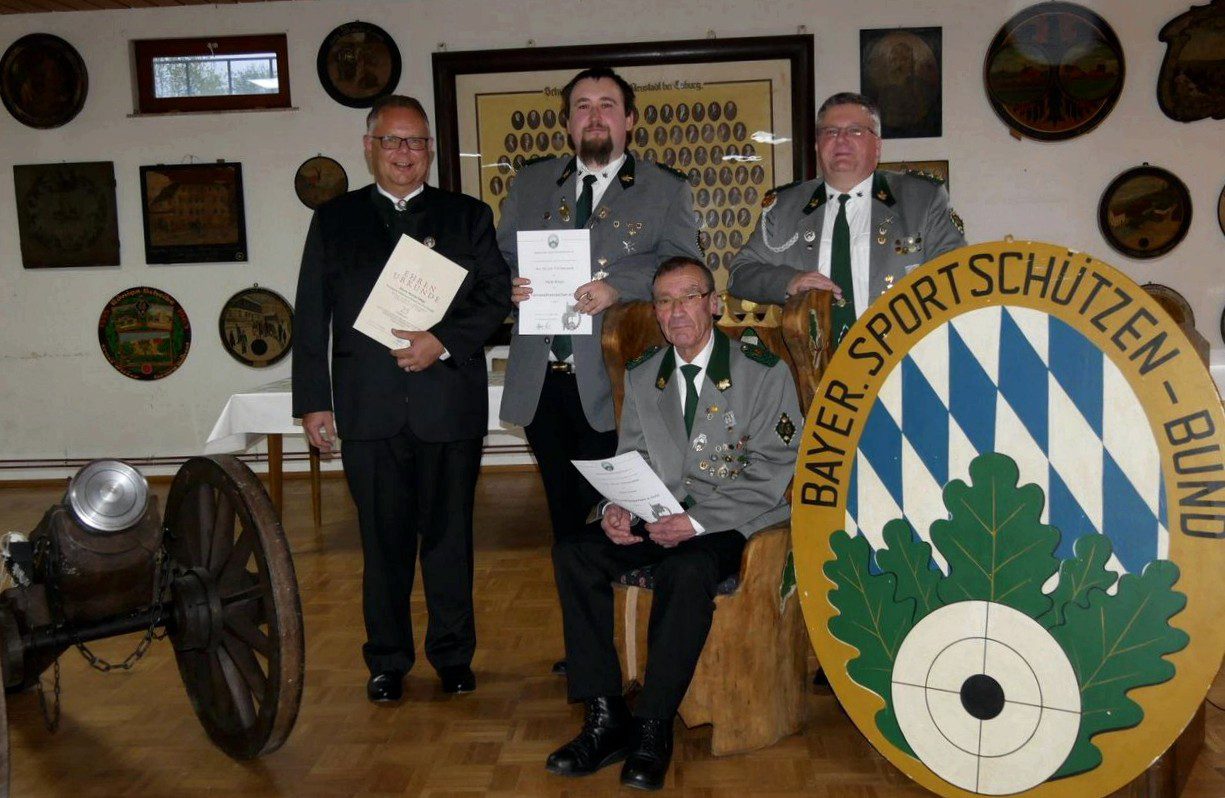 Schutzengesellschaft neustadt celebrated its coarse konigstafel